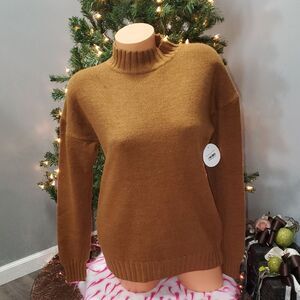 Boutique mock neck ribbed chunky sweater S NWT brown